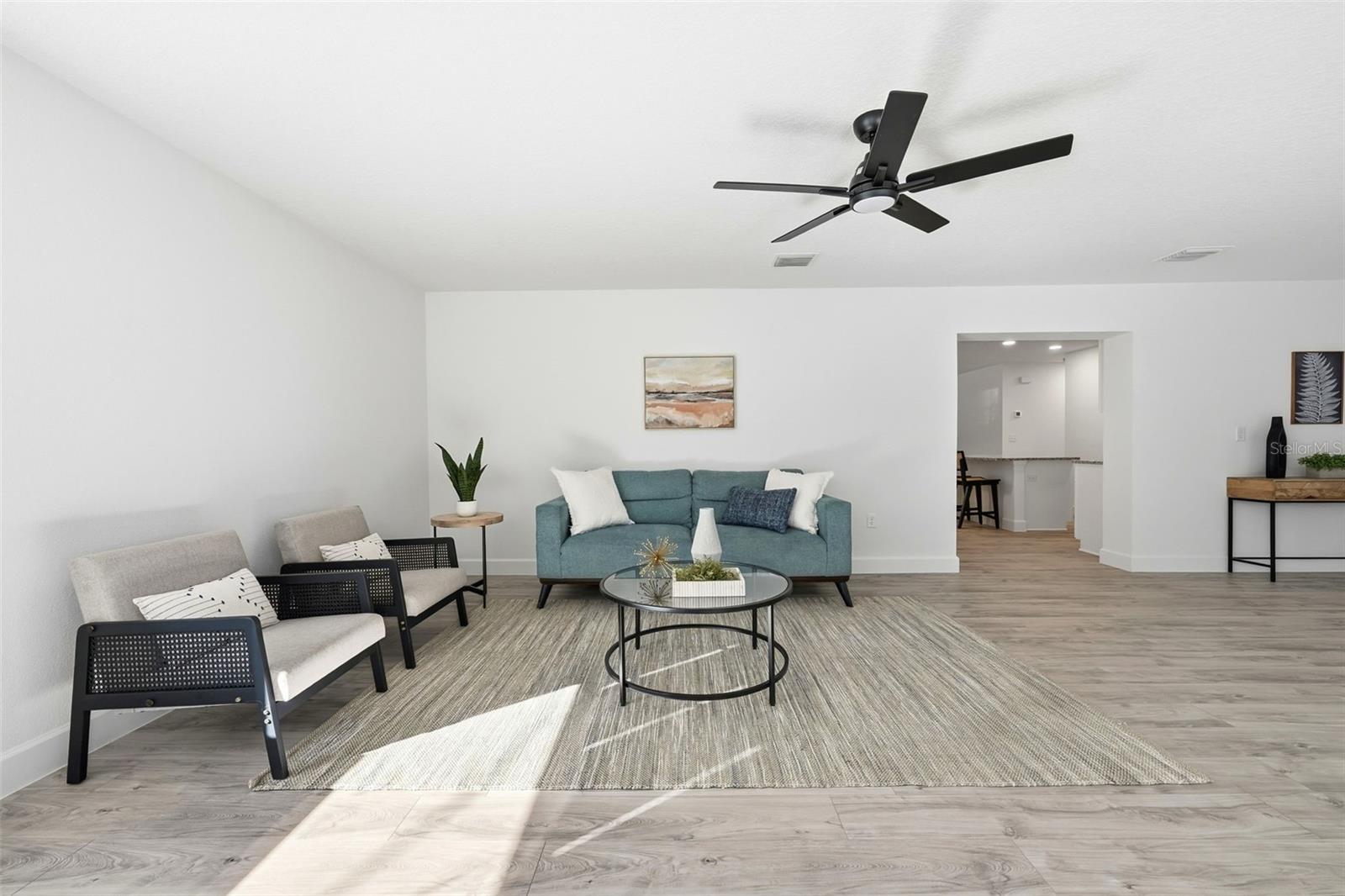 Image 22 of 32 For 516 Park Avenue