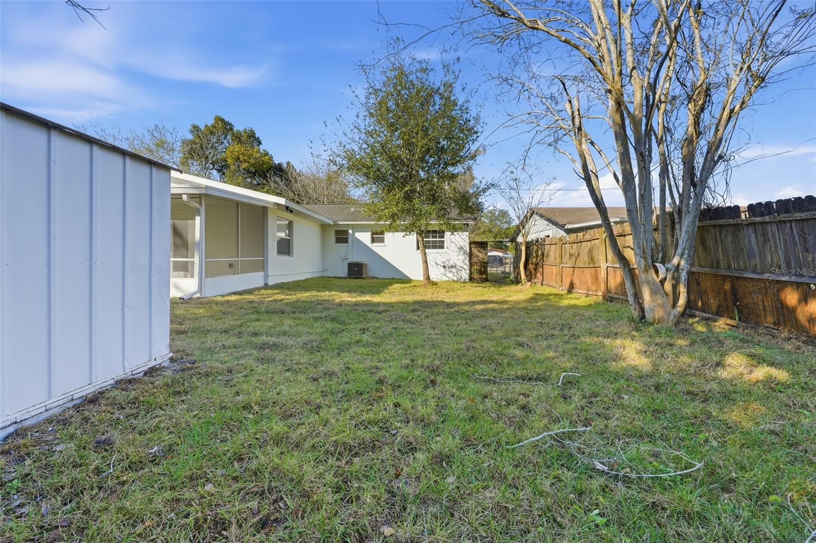 Image 27 of 32 For 516 Park Avenue