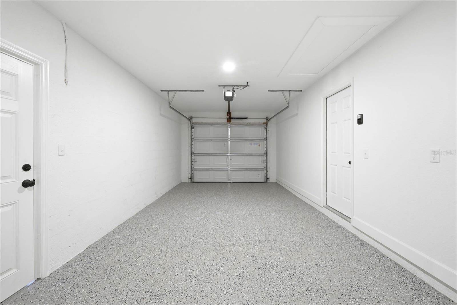 Image 29 of 32 For 516 Park Avenue