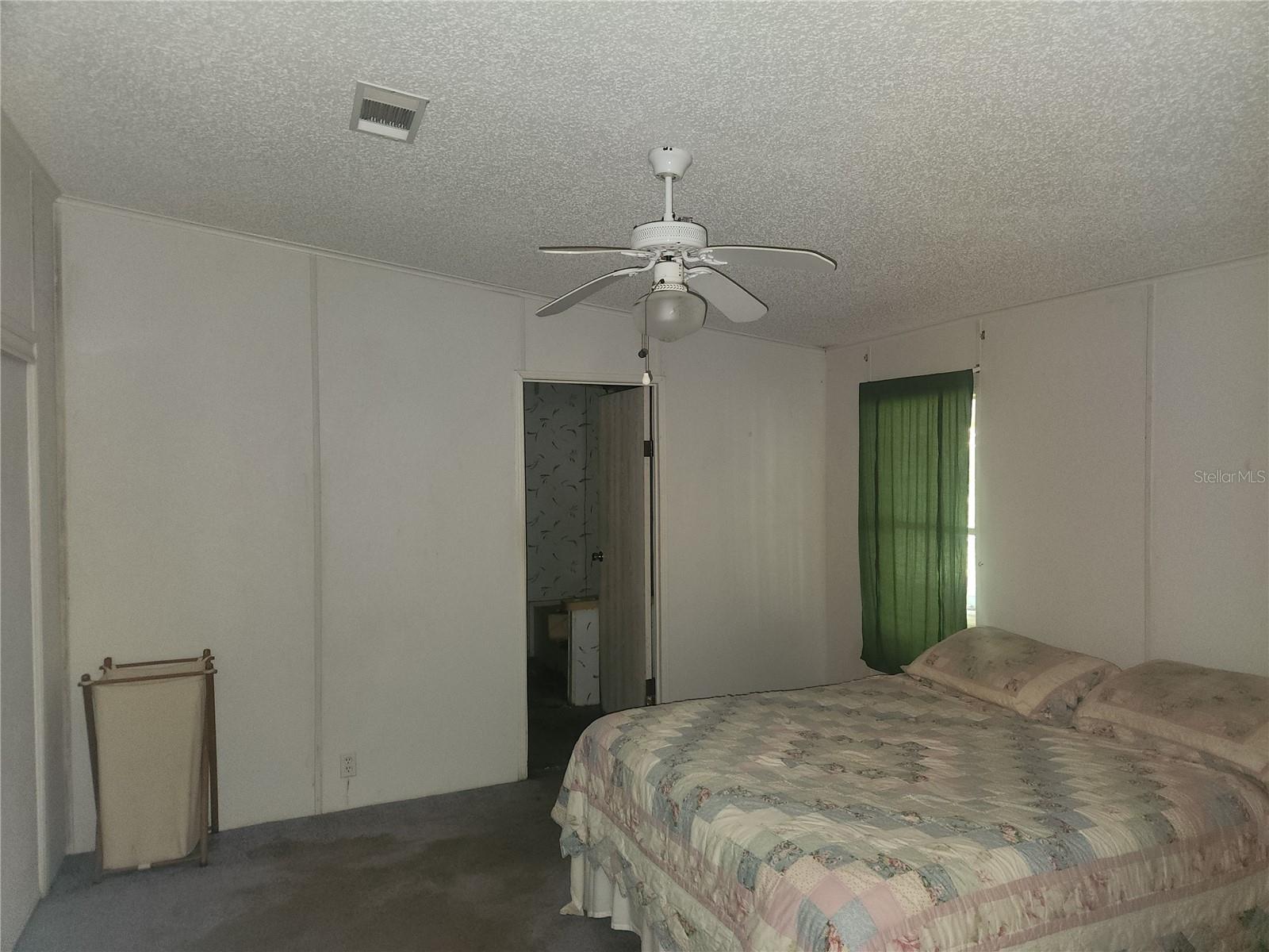 Image 12 of 27 For 384 Crescent Lake Shore Drive