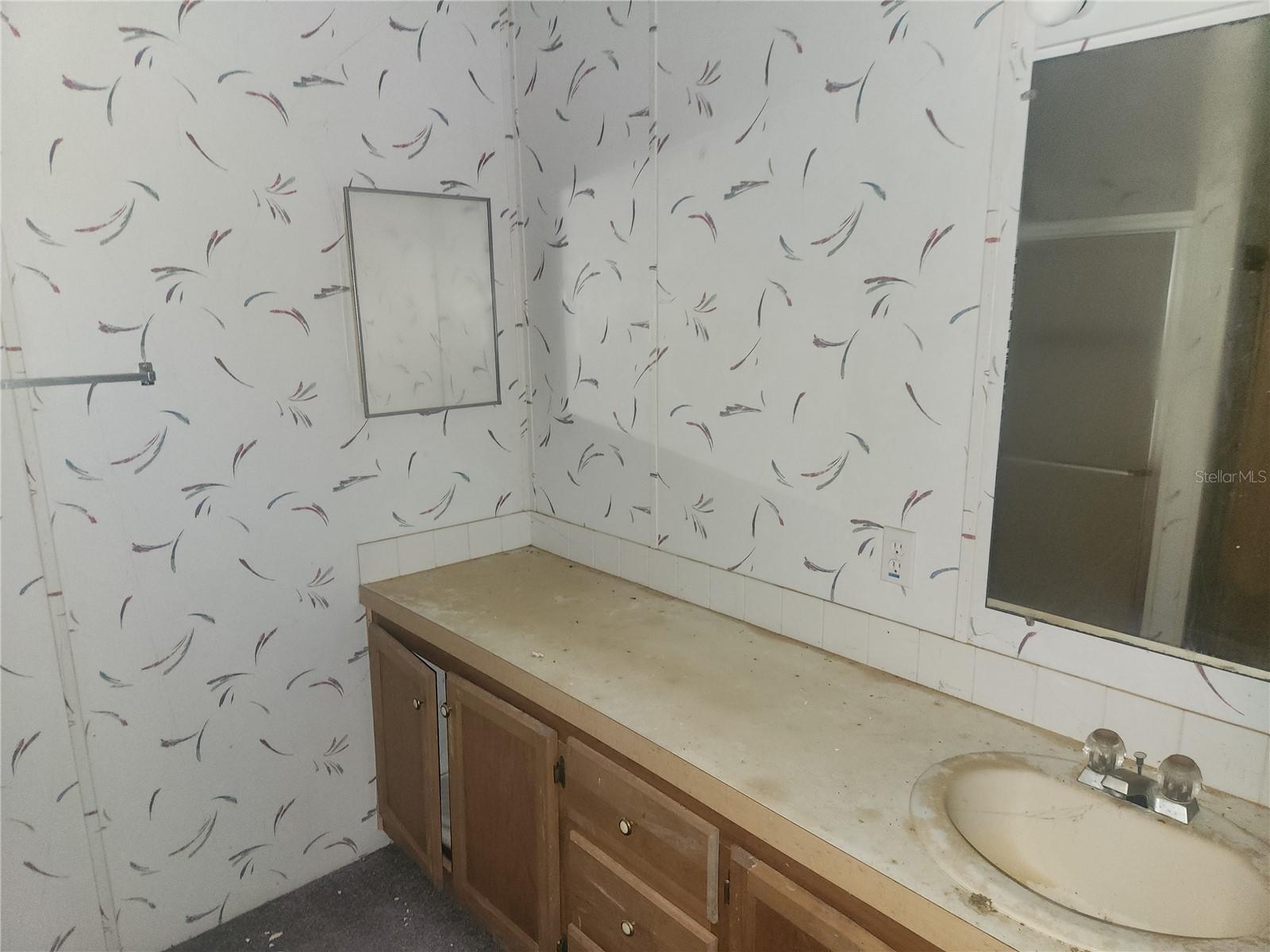 Image 13 of 27 For 384 Crescent Lake Shore Drive