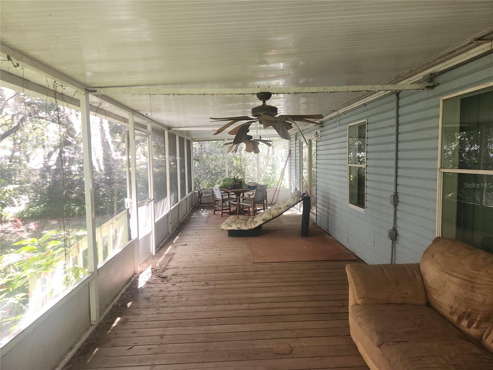 Image 23 of 27 For 384 Crescent Lake Shore Drive