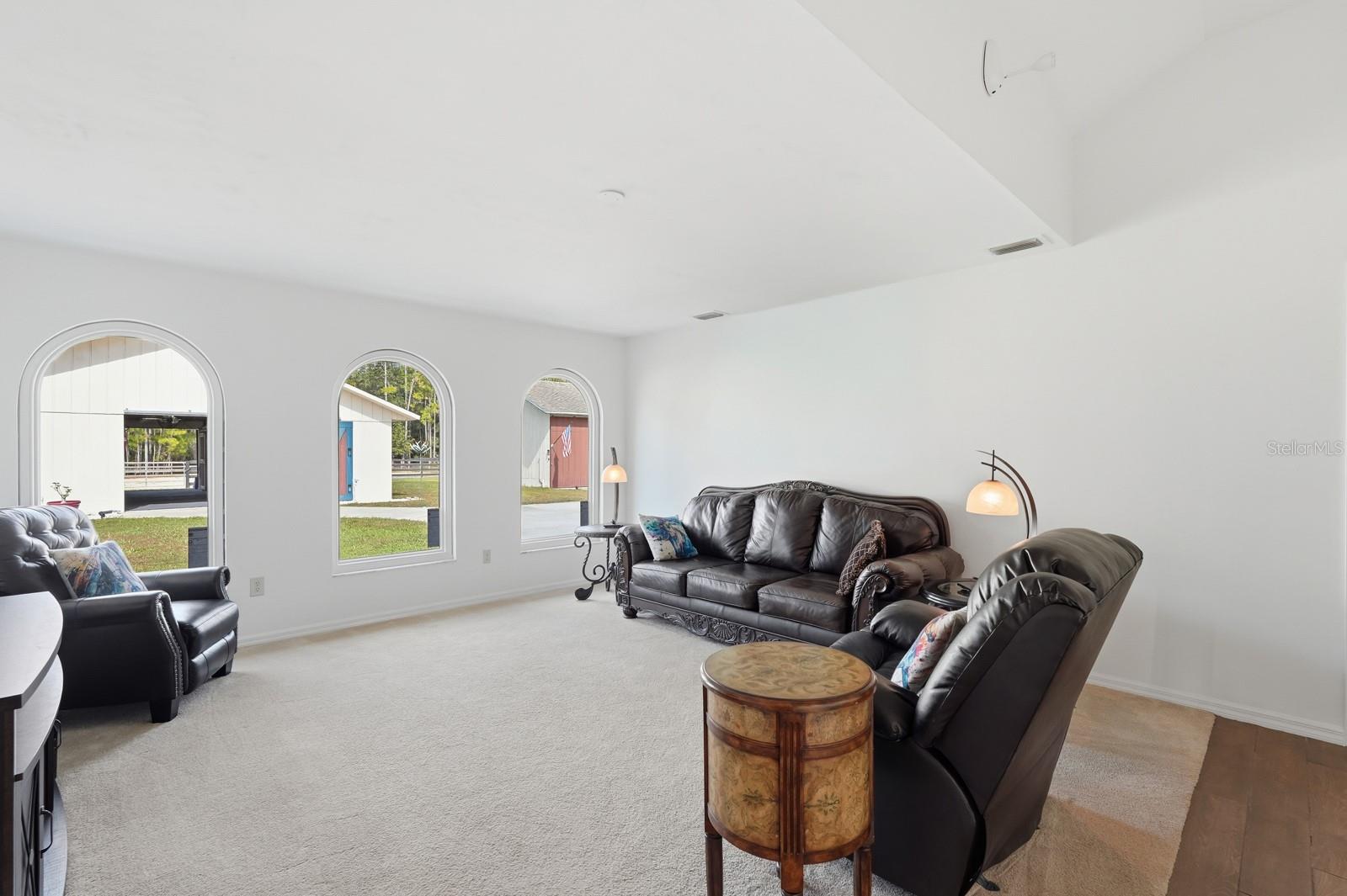 Image 18 of 75 For 460 Spring Forest Drive