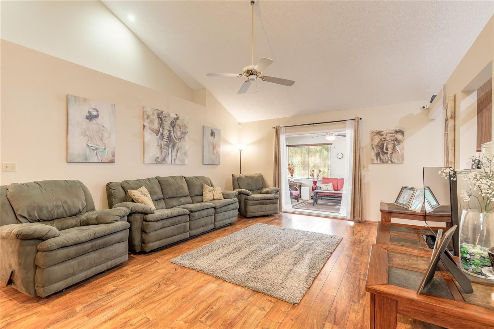 Image 13 of 49 For 1501 Dillard Road