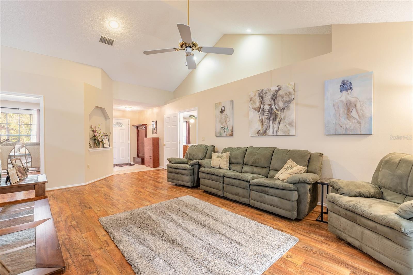 Image 14 of 49 For 1501 Dillard Road