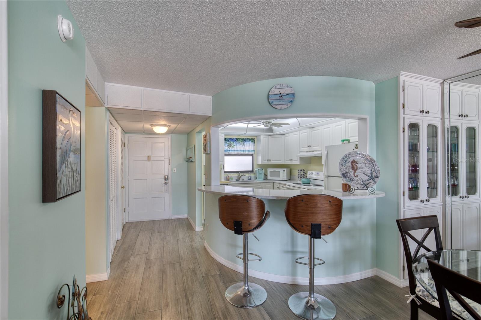 Image 10 of 44 For 915 Ocean Shore Boulevard 2010