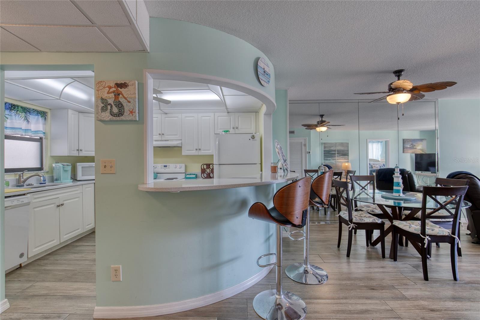 Image 9 of 44 For 915 Ocean Shore Boulevard 2010