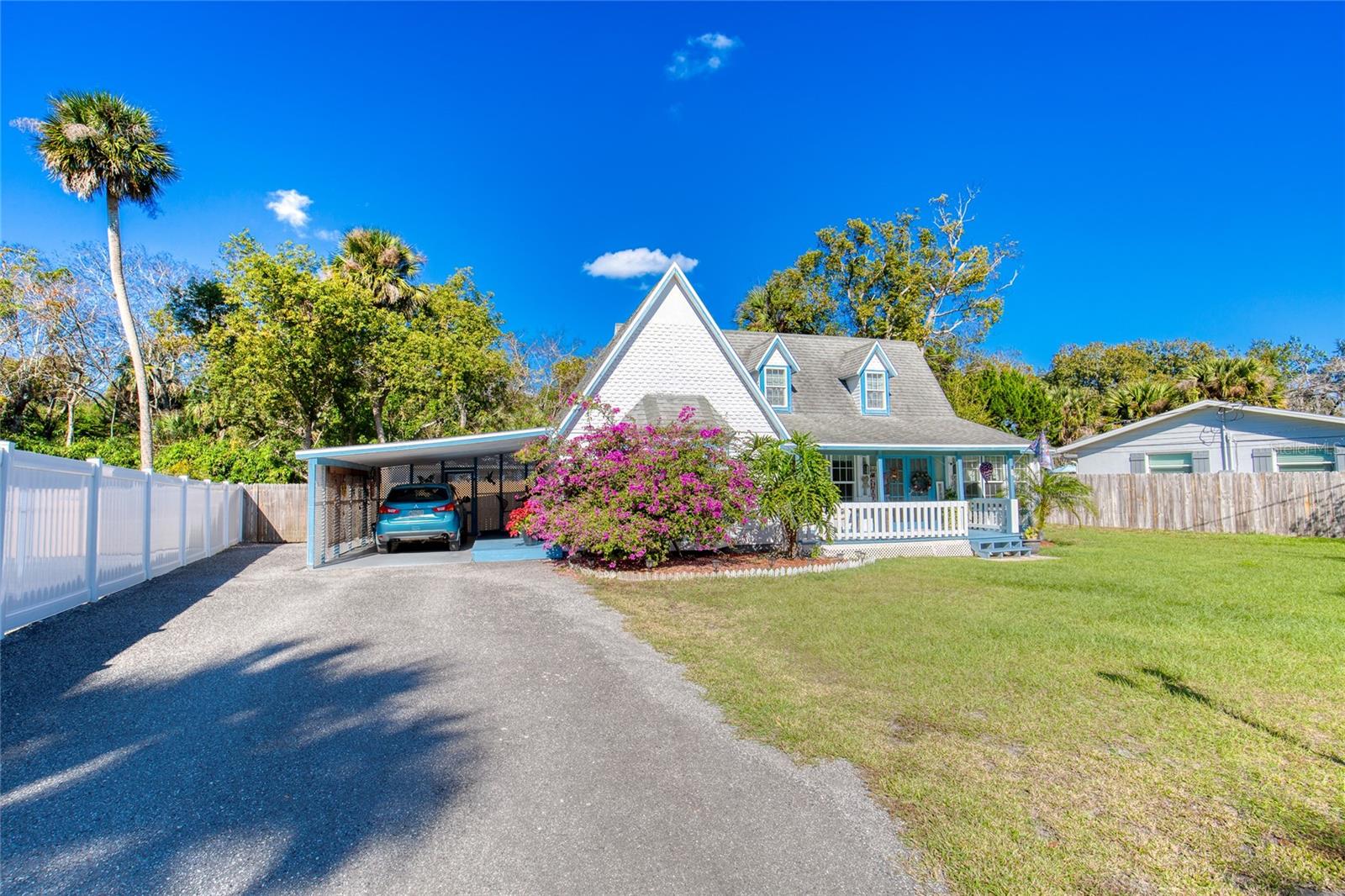 Image 3 of 54 For 8 Magnolia Avenue