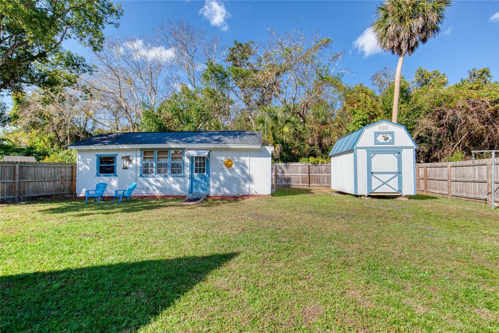 Image 36 of 54 For 8 Magnolia Avenue