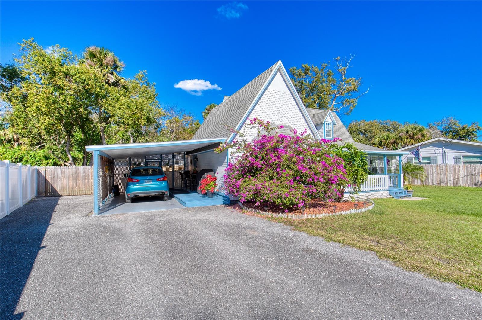 Image 4 of 54 For 8 Magnolia Avenue