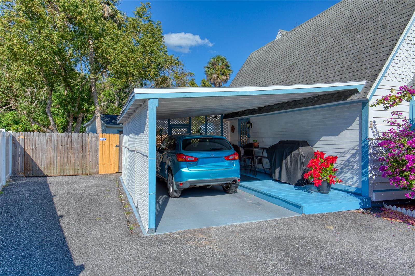 Image 5 of 54 For 8 Magnolia Avenue