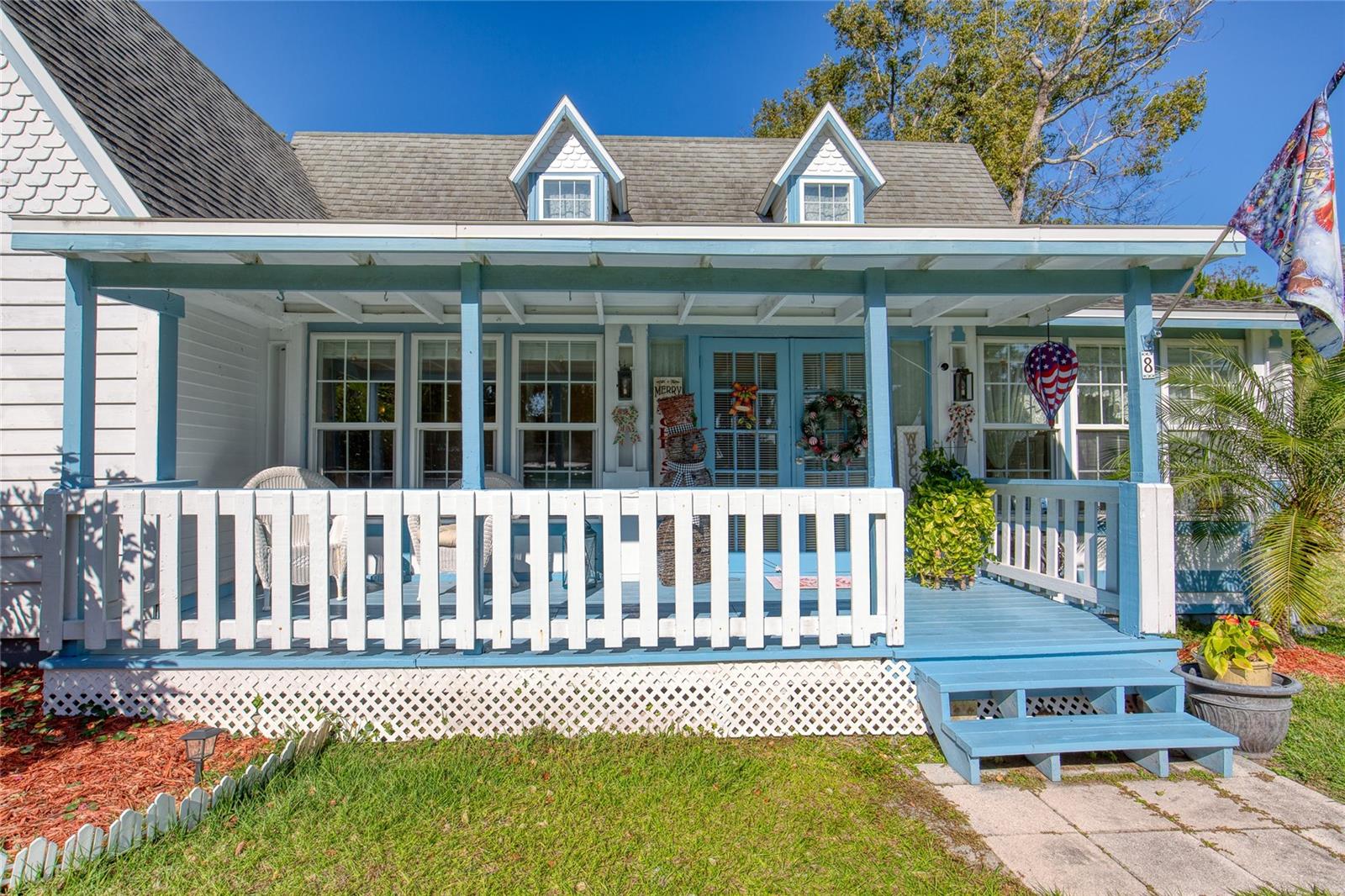 Image 6 of 54 For 8 Magnolia Avenue