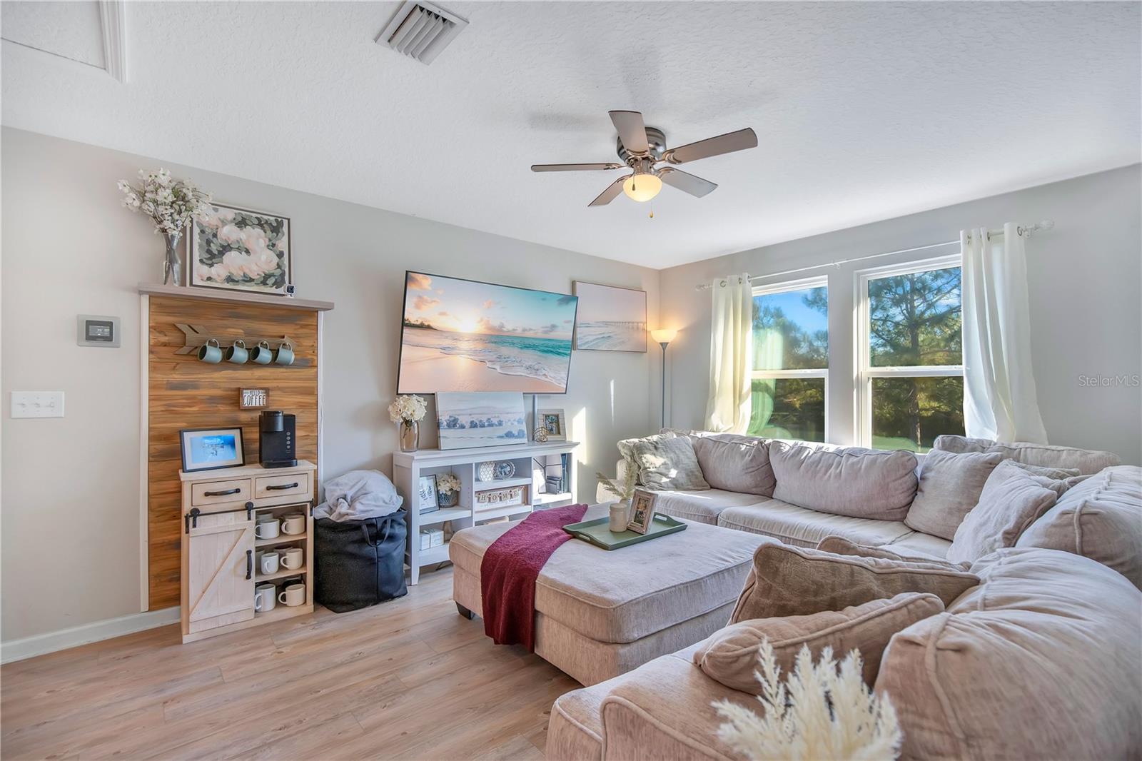 Image 14 of 43 For 171 Pergola Place