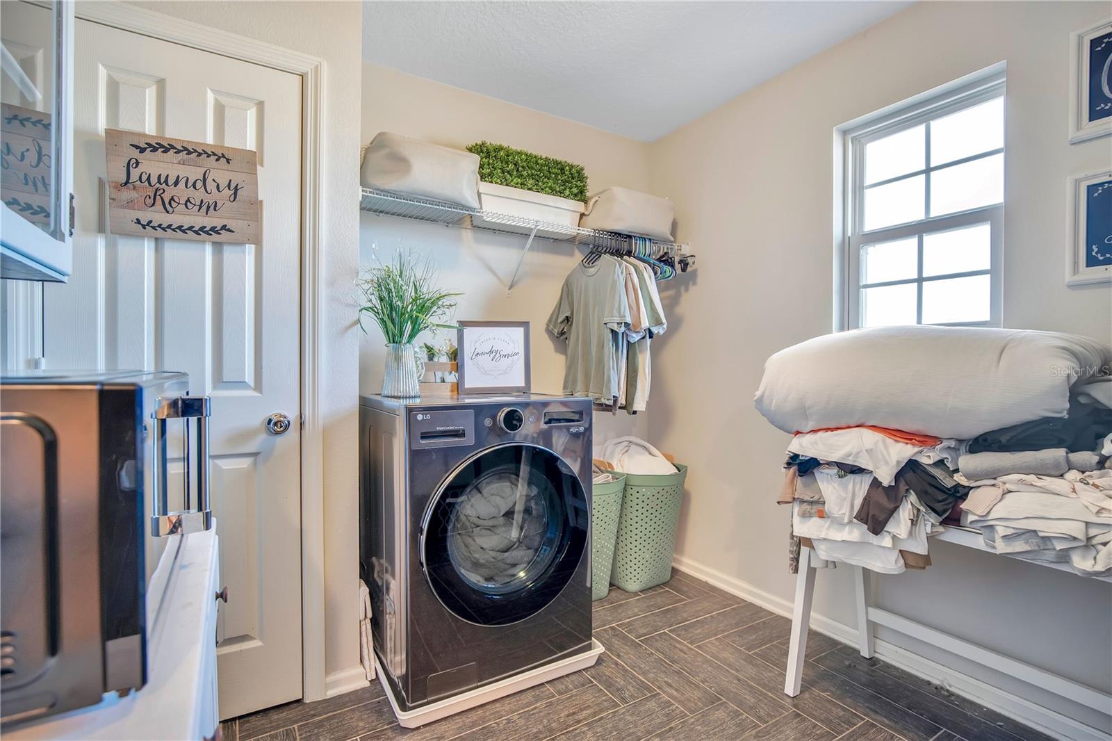 Image 26 of 43 For 171 Pergola Place