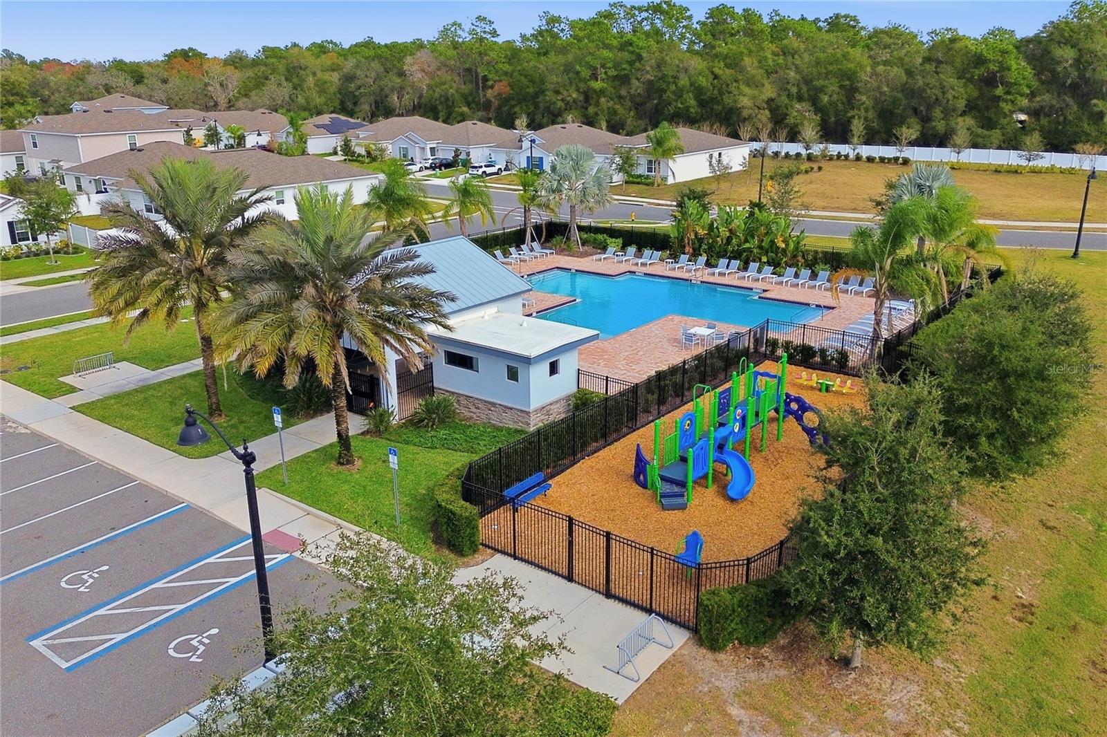 Image 17 of 21 For 1539 Peach Creek Drive