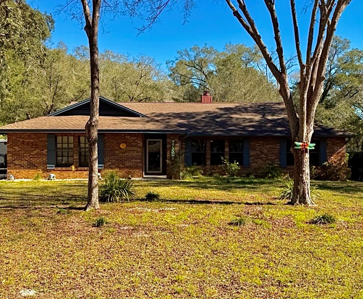 Listing Details for 2417 Oak Park Drive, DELAND, FL 32724