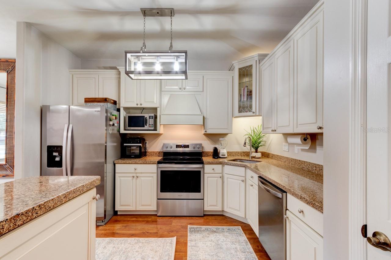 Image 10 of 35 For 428 Airport Road