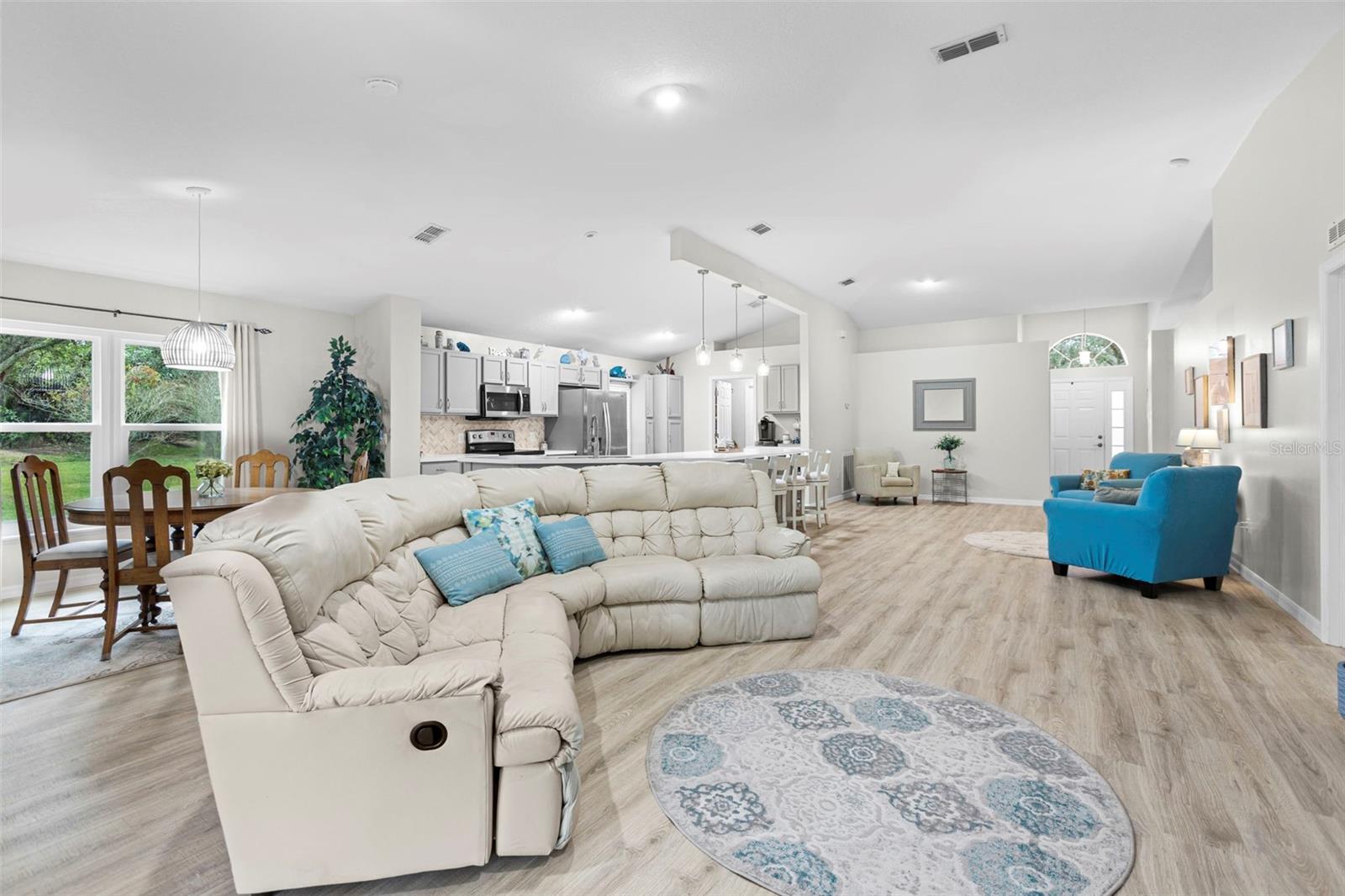 Image 5 of 31 For 2551 12th Square Sw