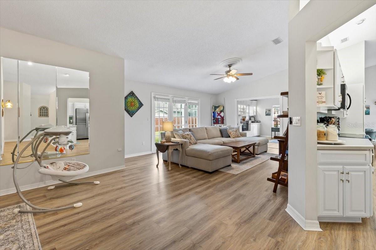 Image 23 of 66 For 132 Sea Street