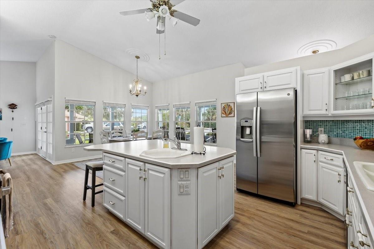 Image 5 of 66 For 132 Sea Street