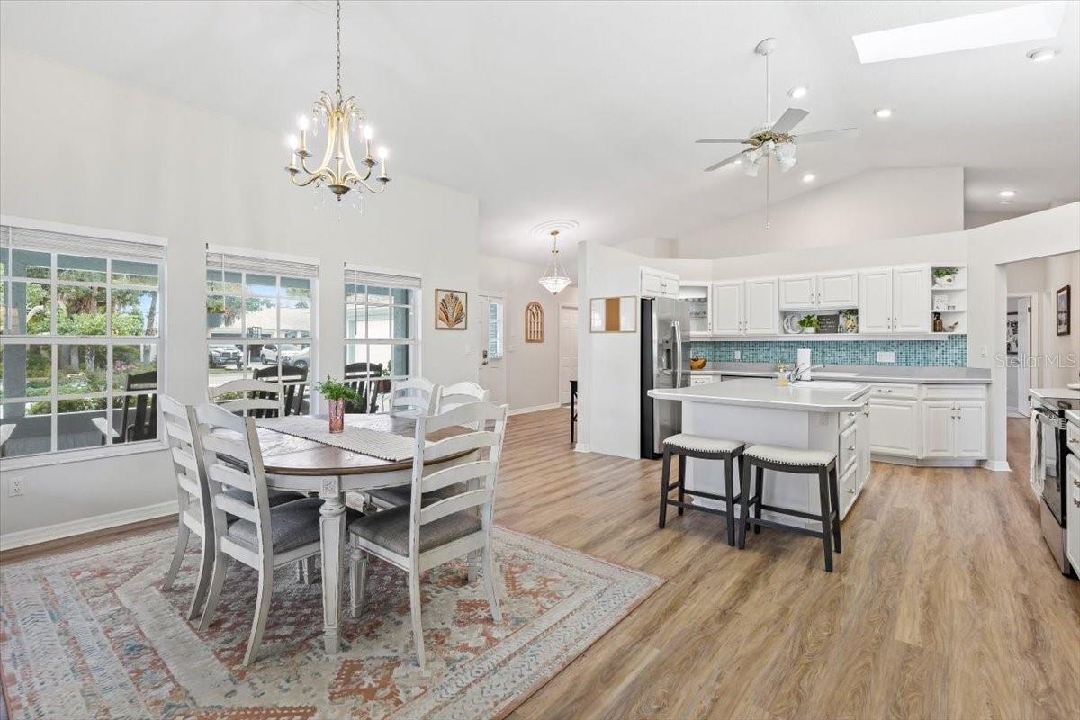 Image 7 of 66 For 132 Sea Street