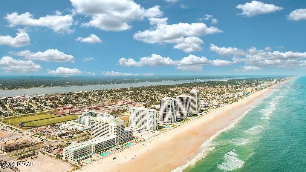 Image 4 of 27 For 2700 Atlantic Avenue 342