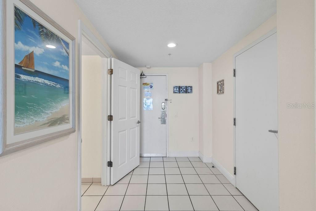 Image 5 of 27 For 2700 Atlantic Avenue 342