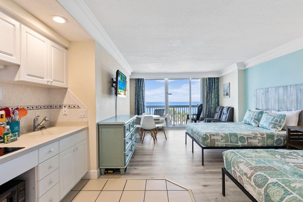 Image 8 of 27 For 2700 Atlantic Avenue 342