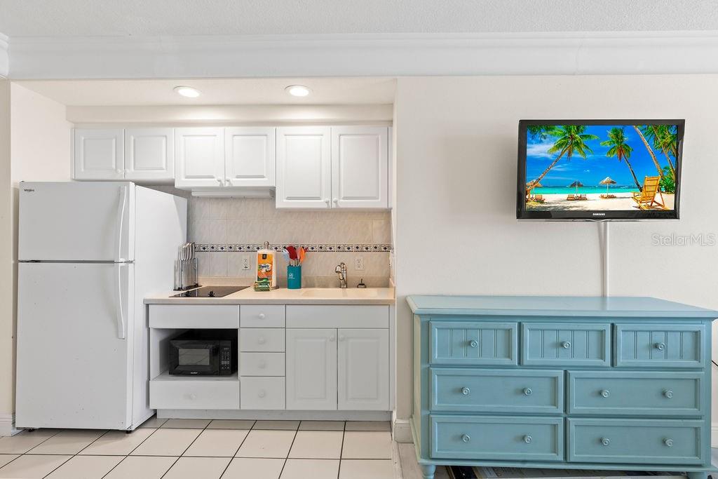 Image 9 of 27 For 2700 Atlantic Avenue 342