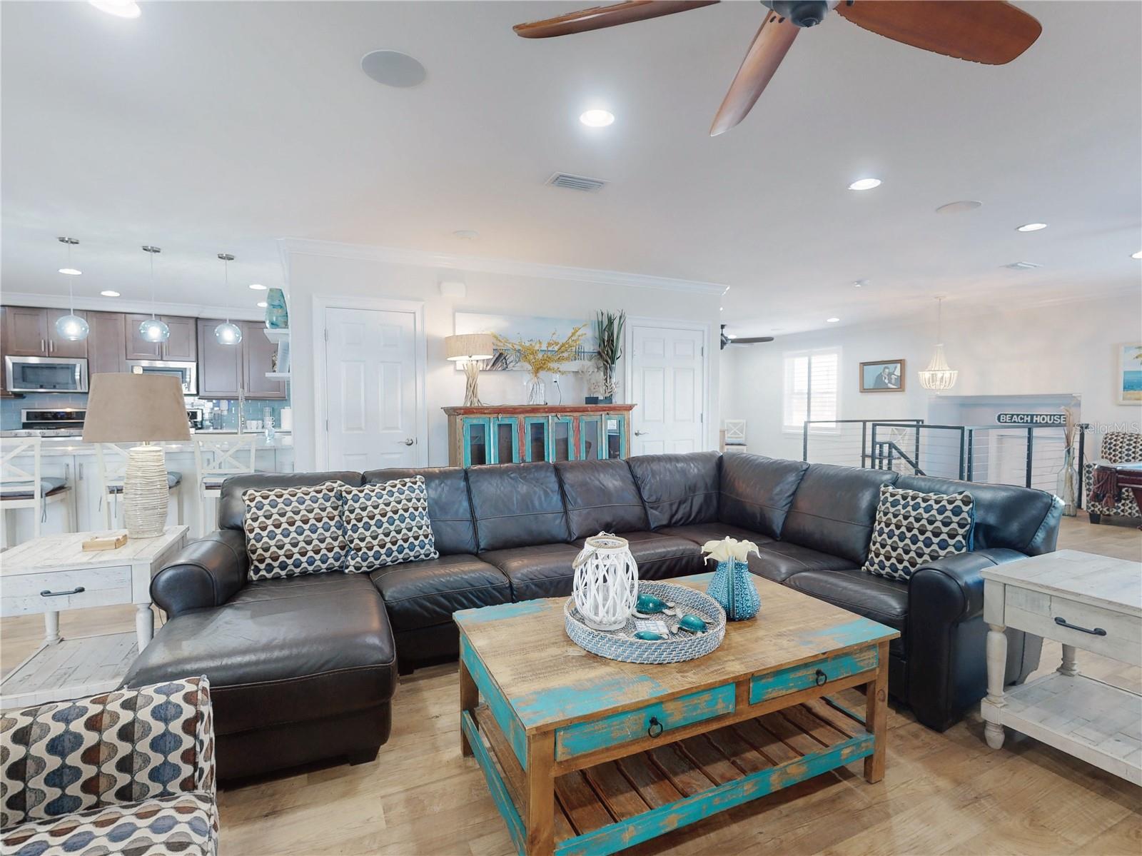 Image 21 of 68 For 435 Jessamine Avenue