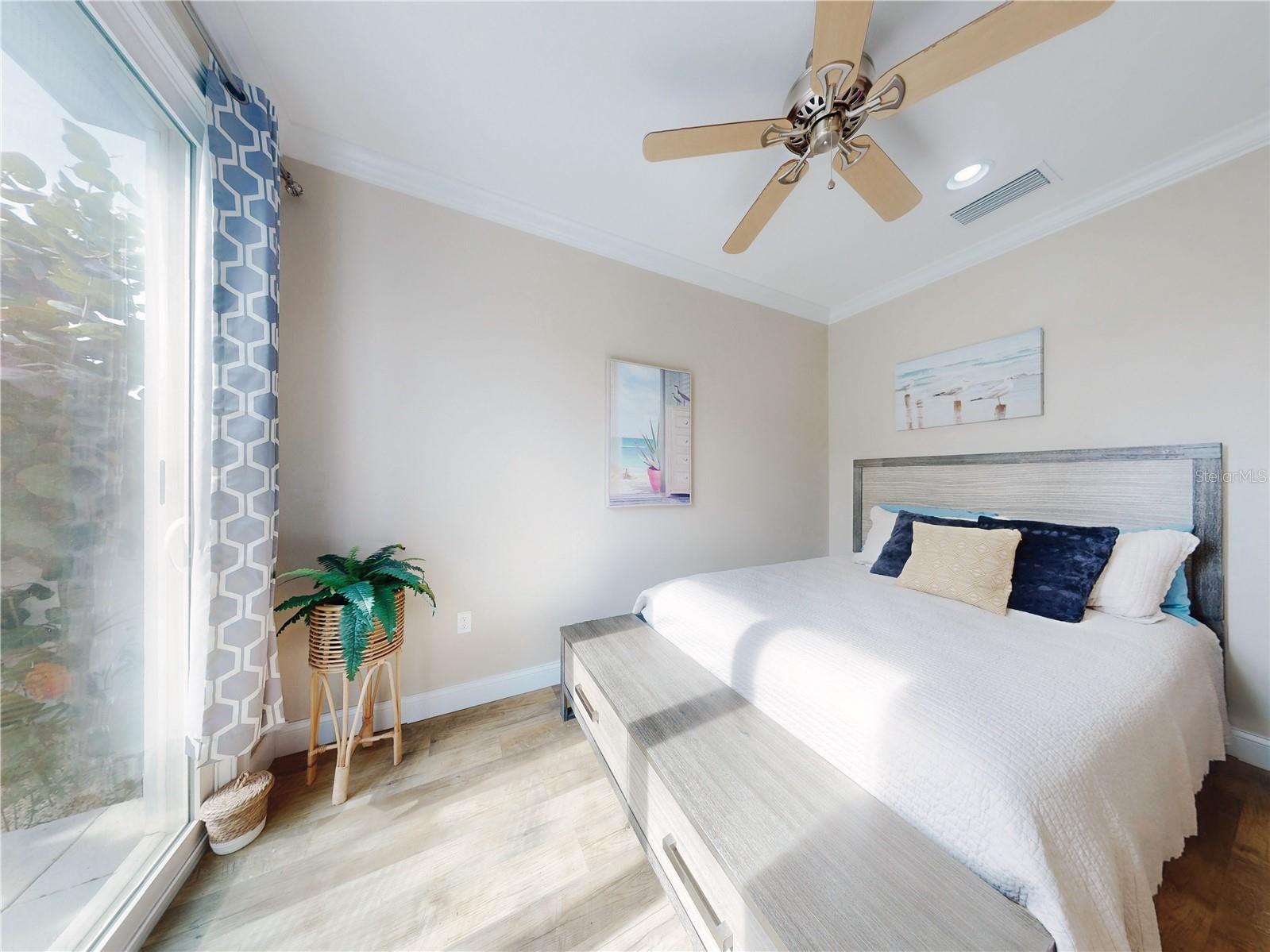 Image 6 of 68 For 435 Jessamine Avenue