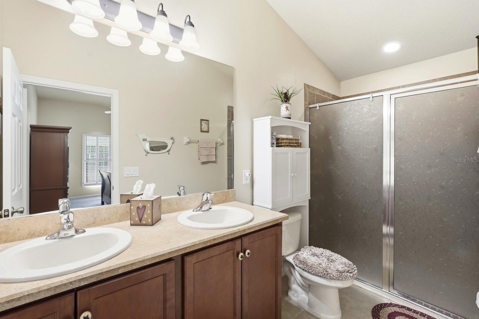 Image 4 of 59 For 3859 Ventnor Drive