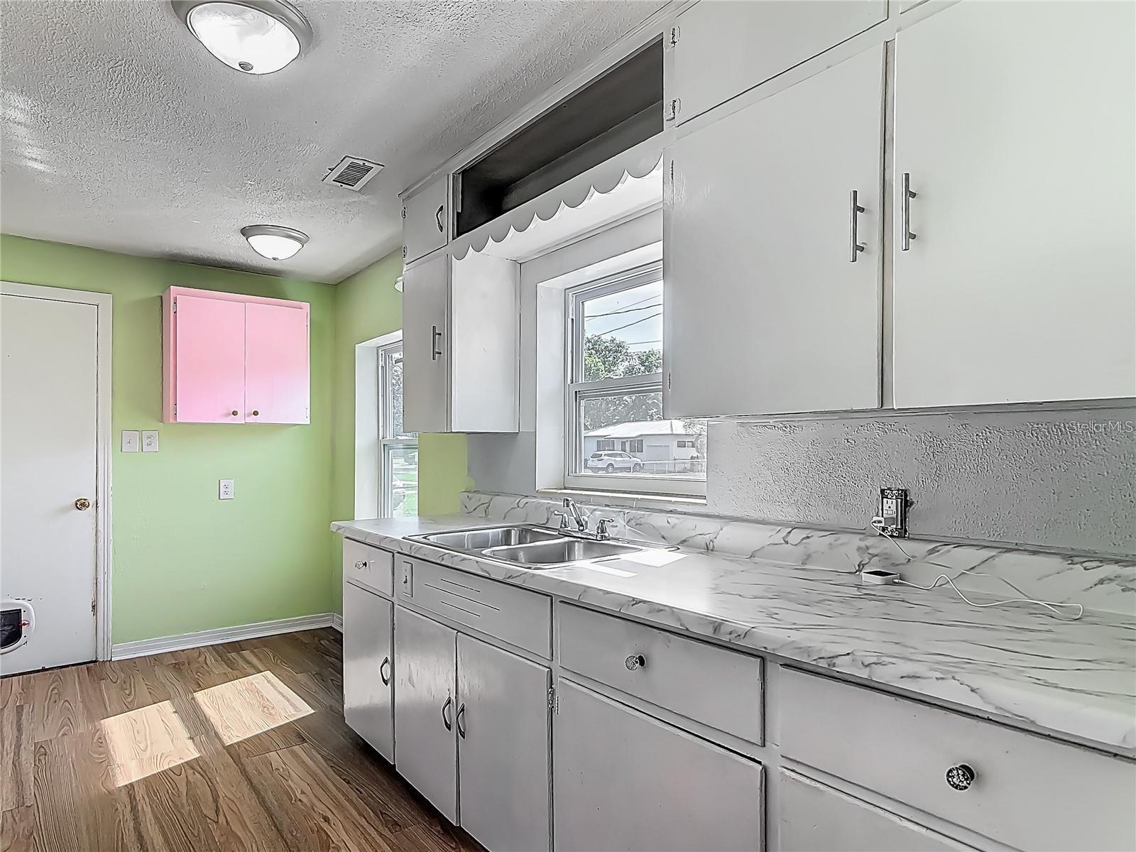 Image 10 of 44 For 243 Hull Avenue