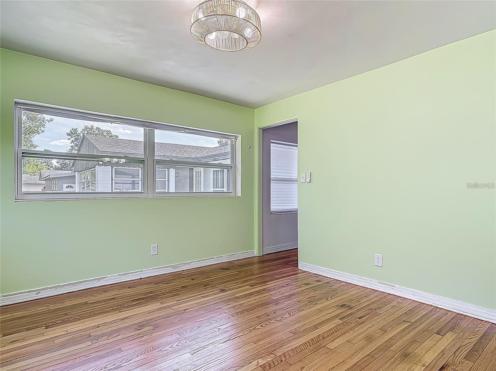 Image 17 of 44 For 243 Hull Avenue