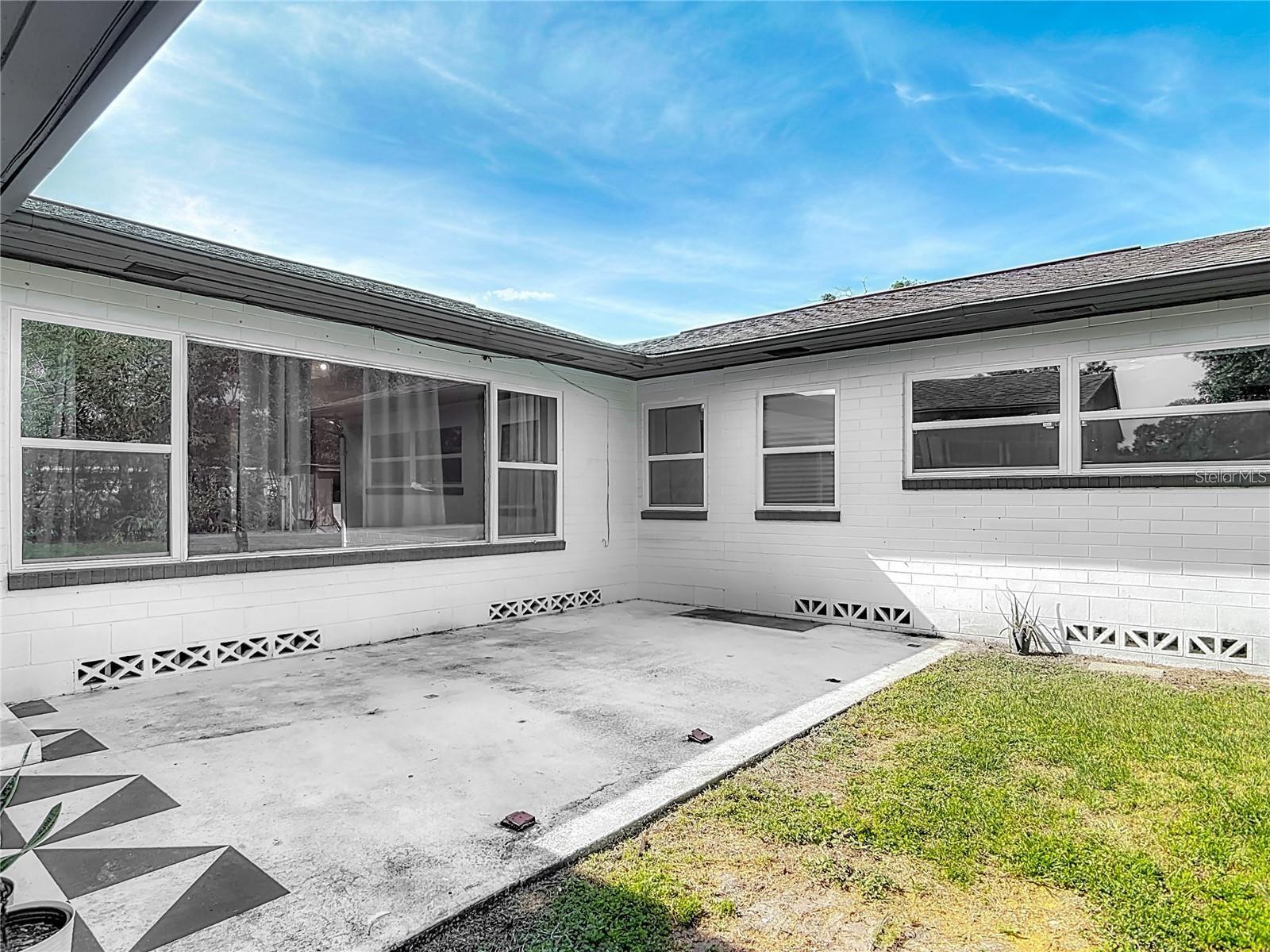 Image 30 of 44 For 243 Hull Avenue