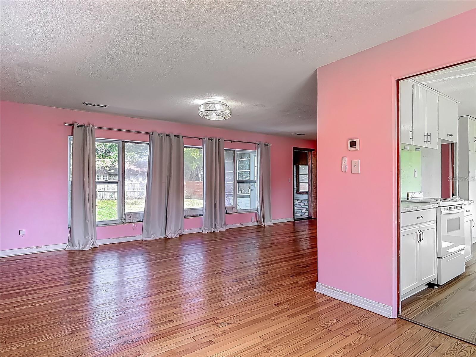 Image 4 of 44 For 243 Hull Avenue