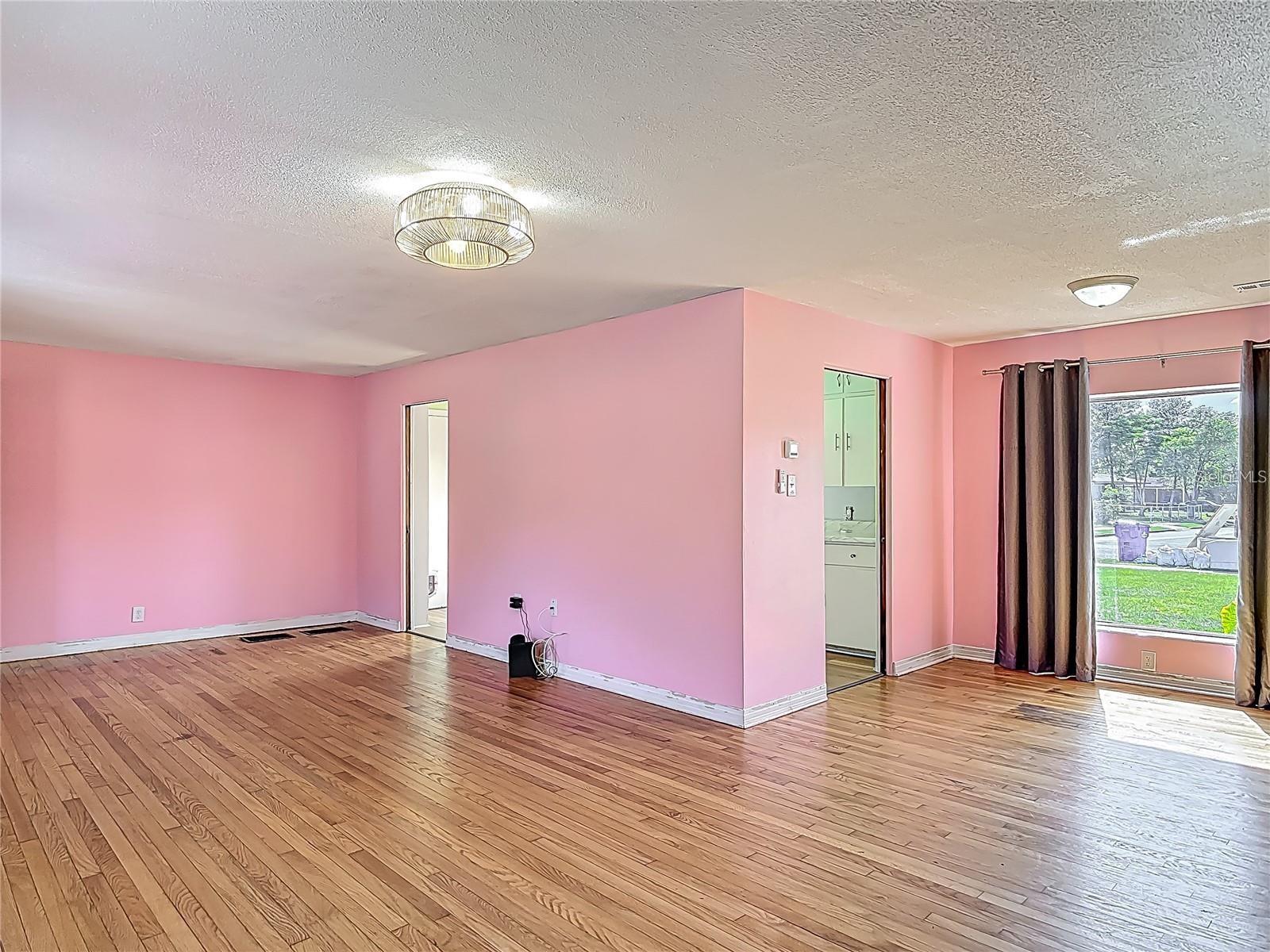 Image 9 of 44 For 243 Hull Avenue