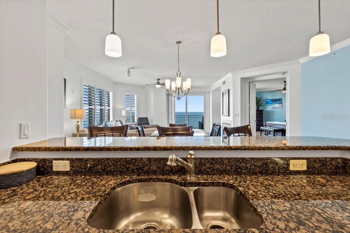 Image 21 of 69 For 2515 Atlantic Avenue 1004