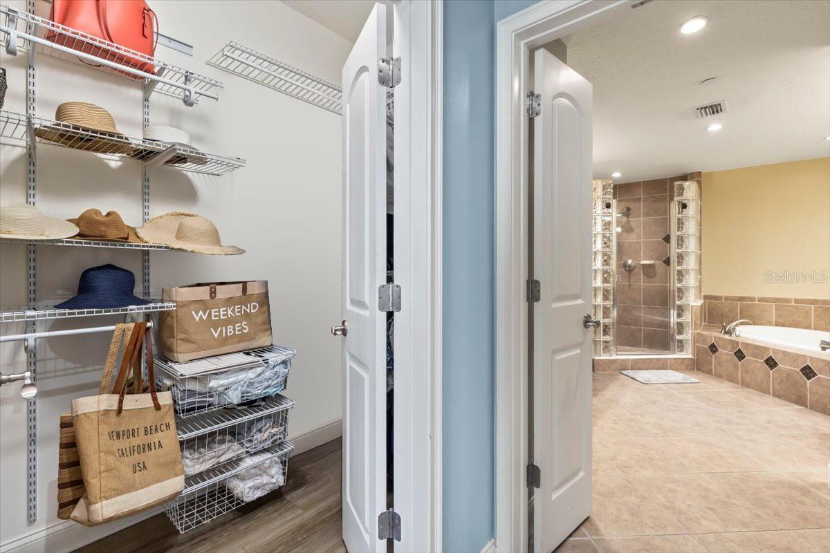 Image 32 of 69 For 2515 Atlantic Avenue 1004