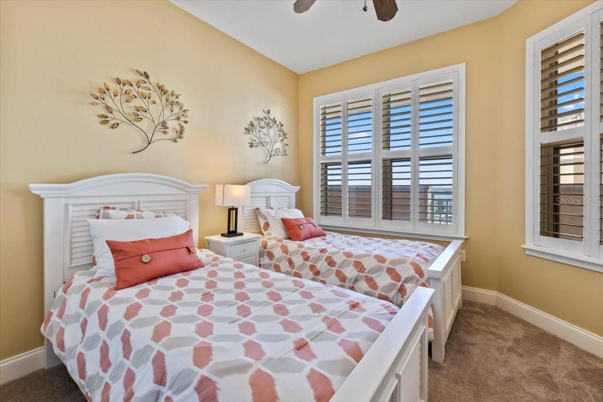 Image 37 of 69 For 2515 Atlantic Avenue 1004