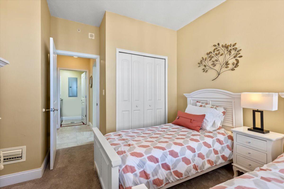 Image 38 of 69 For 2515 Atlantic Avenue 1004