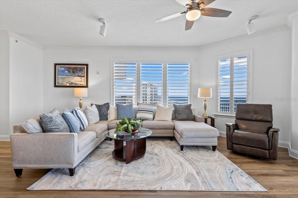 Image 4 of 69 For 2515 Atlantic Avenue 1004