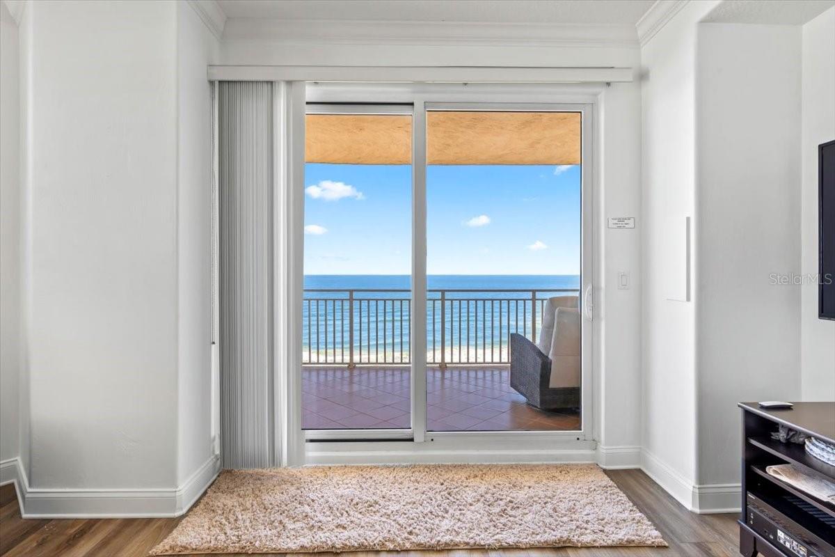 Image 6 of 69 For 2515 Atlantic Avenue 1004