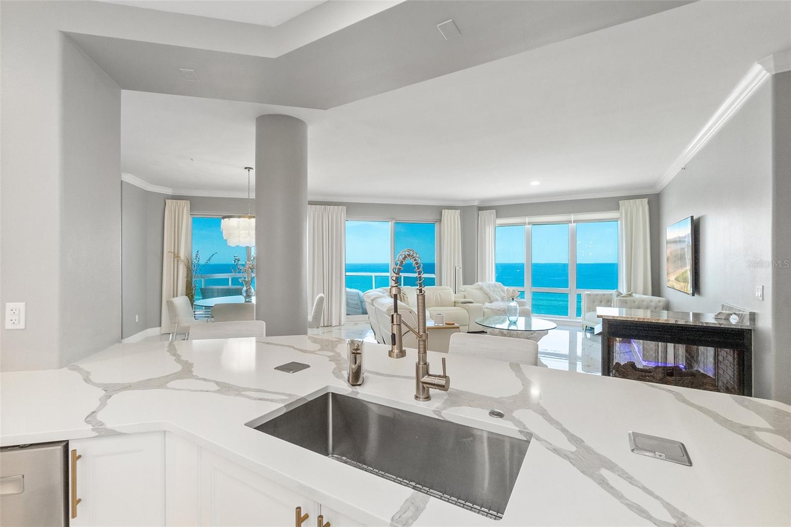 Image 17 of 76 For 3703 Atlantic Avenue 908