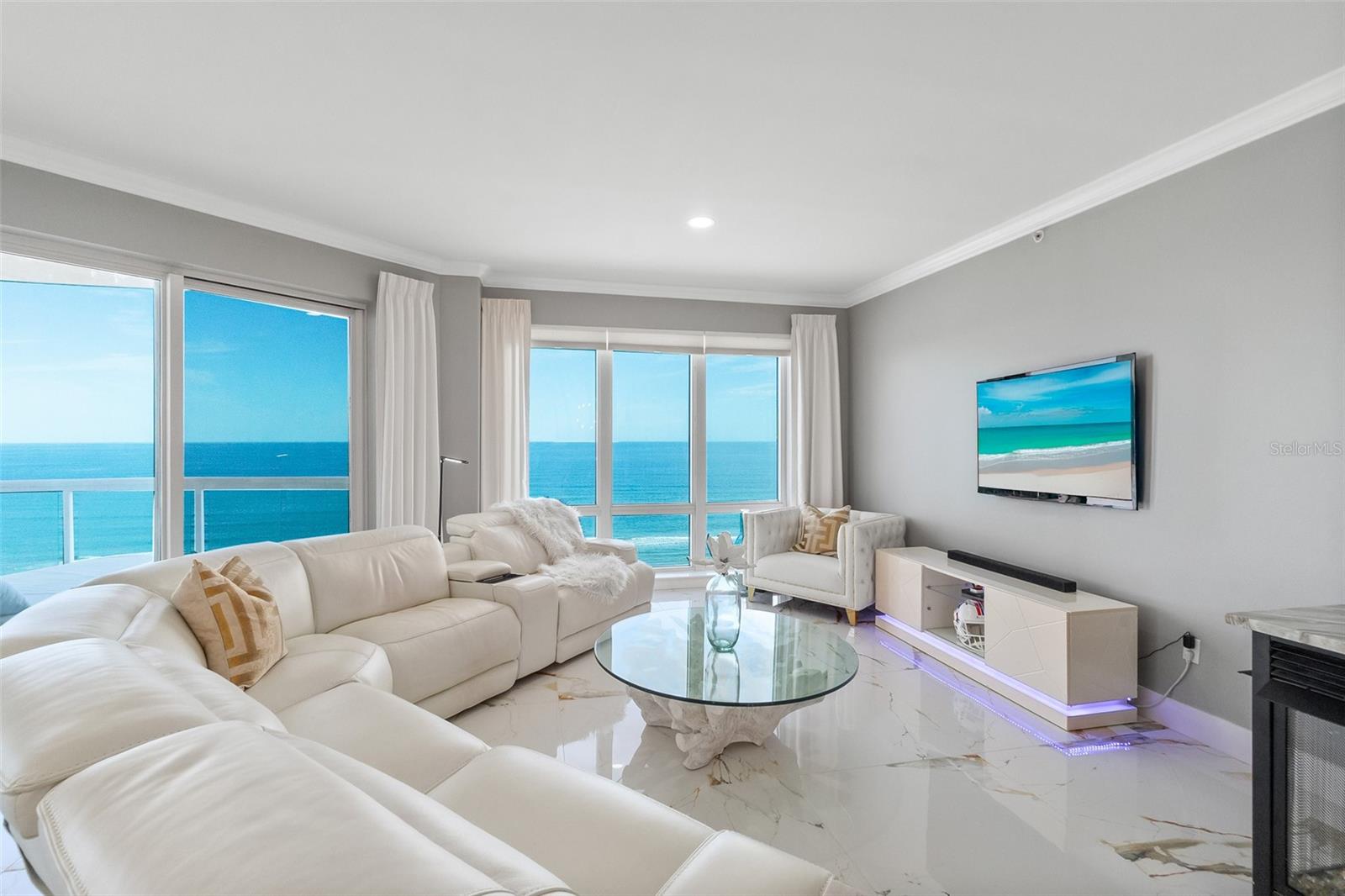 Image 26 of 76 For 3703 Atlantic Avenue 908