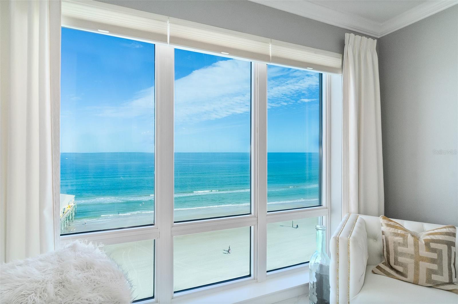 Image 27 of 76 For 3703 Atlantic Avenue 908