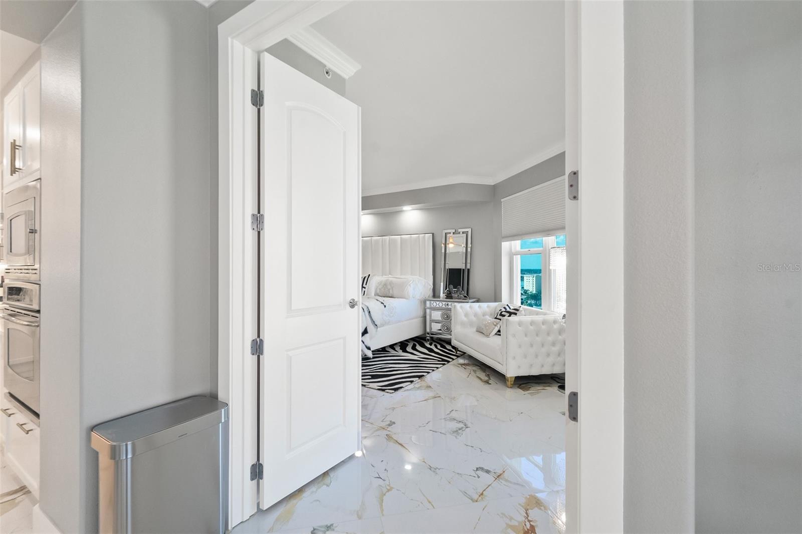 Image 38 of 76 For 3703 Atlantic Avenue 908