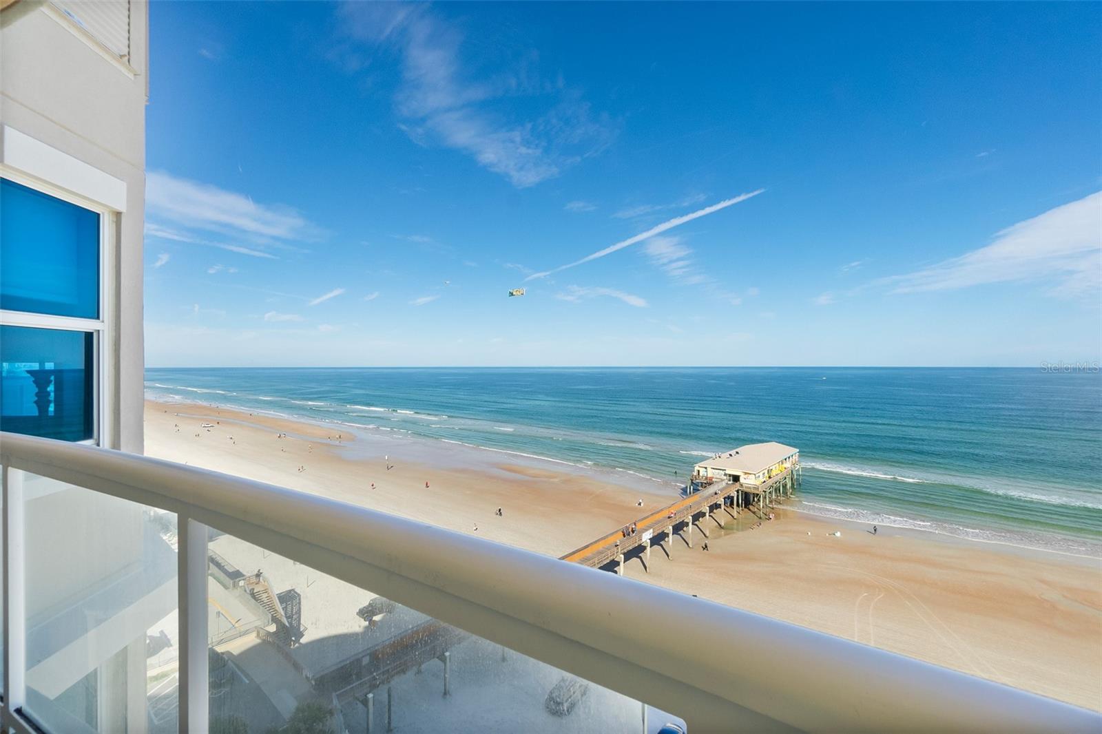 Image 58 of 76 For 3703 Atlantic Avenue 908