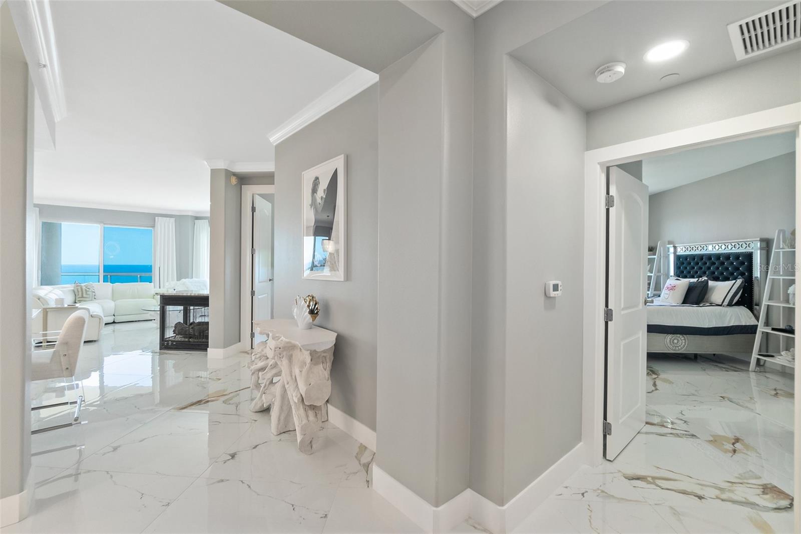 Image 6 of 76 For 3703 Atlantic Avenue 908