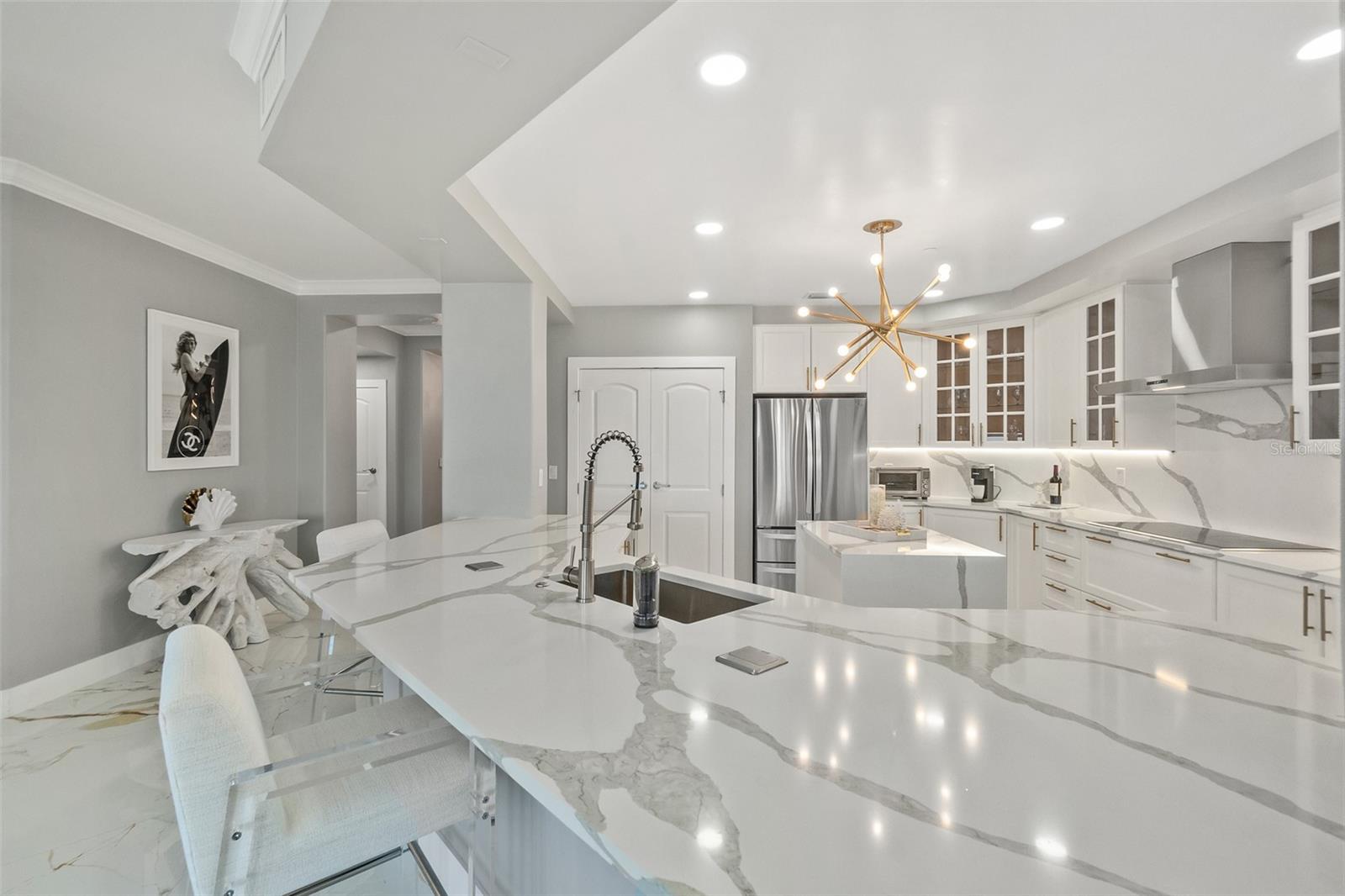 Image 9 of 76 For 3703 Atlantic Avenue 908